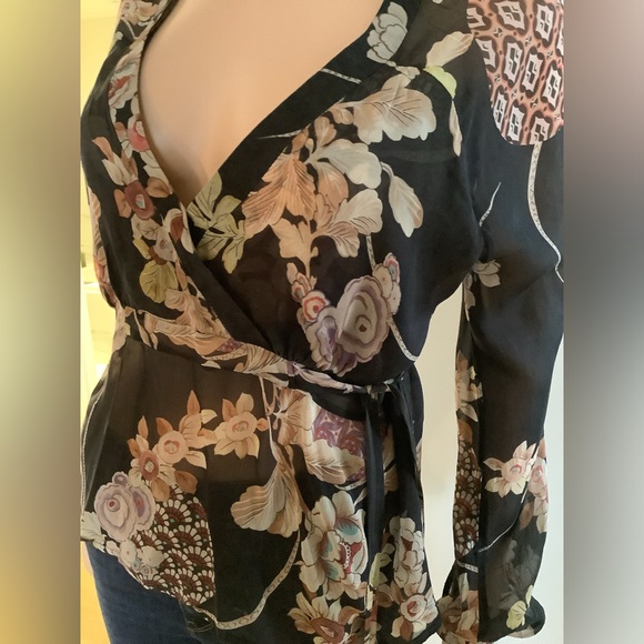 Pretty semi-transparent Jean Paul blouse in magnificent colors - Picture 2 of 4